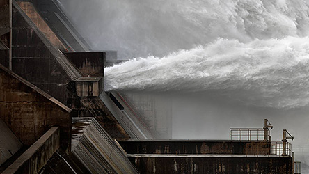 ;Xiaolangdi Dam #1, Yellow River, Henan Province, China 2011. ©Edward Burtynsky, courtesy Nicholas Metivier Gallery, Toronto / Howard Greenberg & Bryce Wolkowitz, New York;